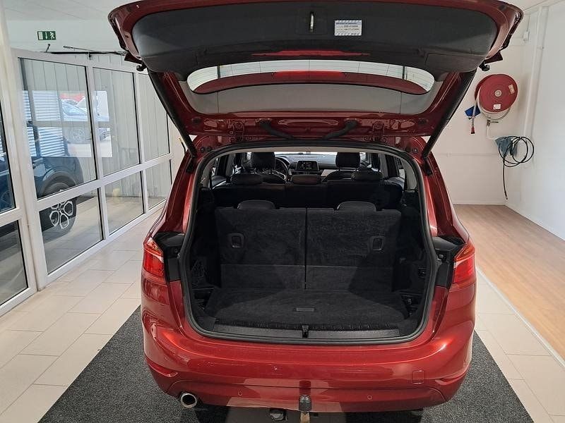 BMW 218 bild 8