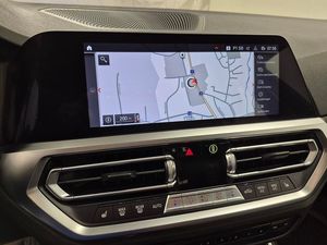 BMW 320 bild 7