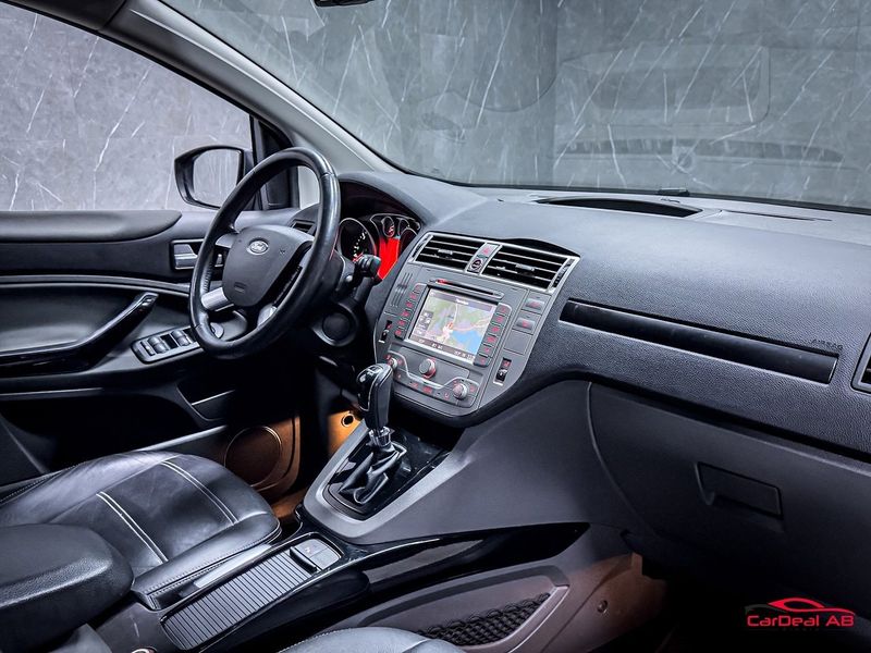 Ford Kuga bild 13