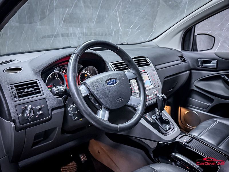 Ford Kuga bild 12