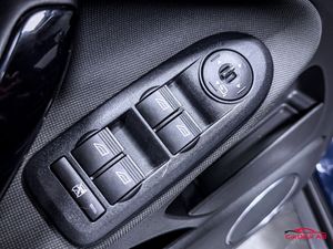 Ford Kuga bild 28