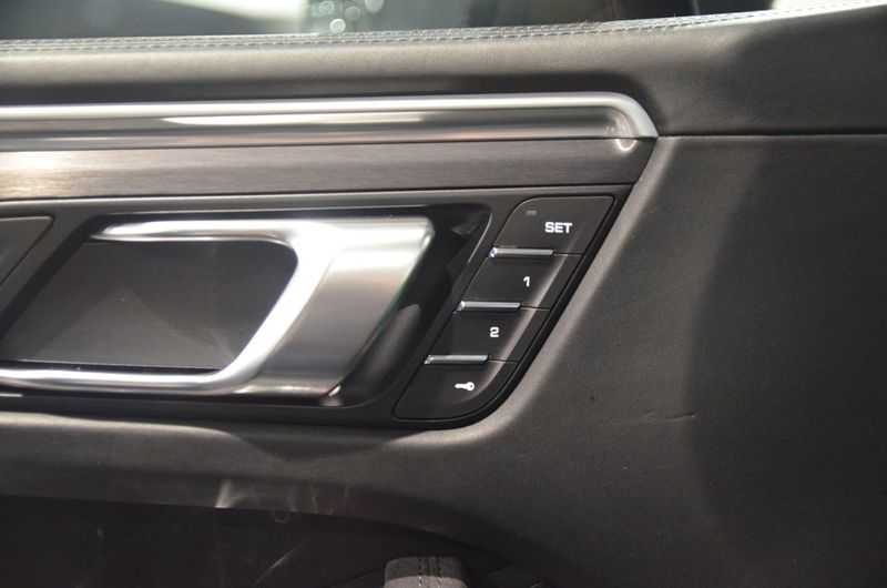 Porsche Macan bild 18