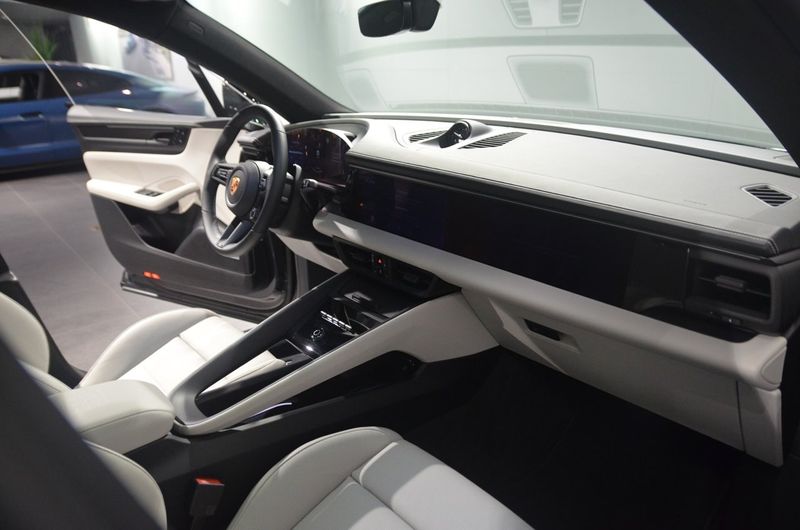Porsche Macan bild 13