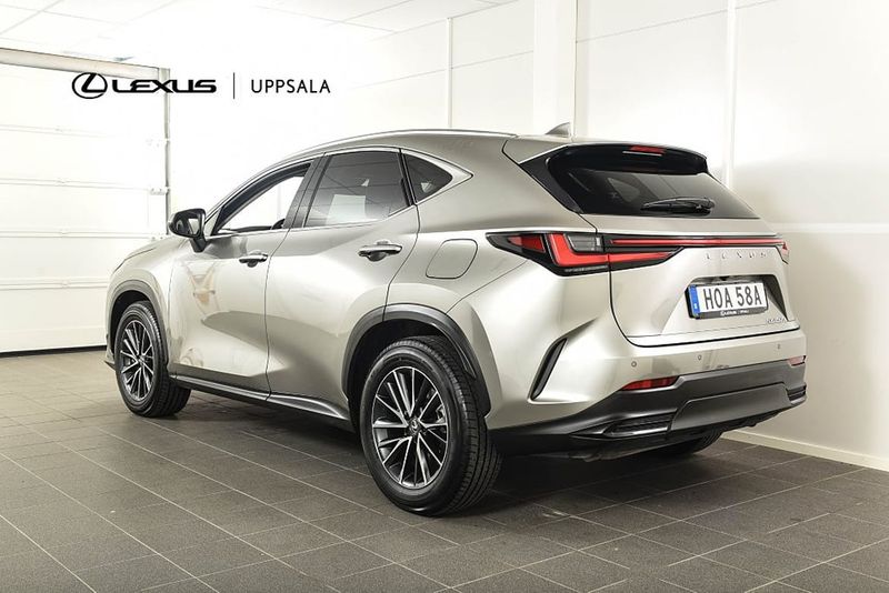 Lexus NX bild 3