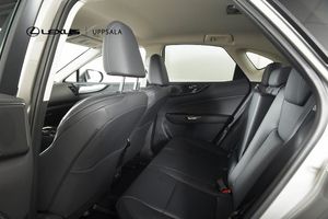 Lexus NX bild 8
