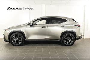 Lexus NX bild 2