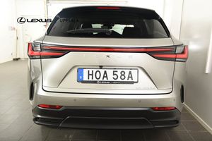 Lexus NX bild 4