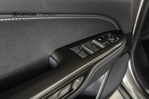 Lexus NX bild 15