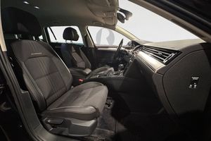 Volkswagen Passat bild 15