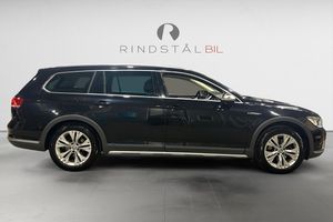 Volkswagen Passat bild 8
