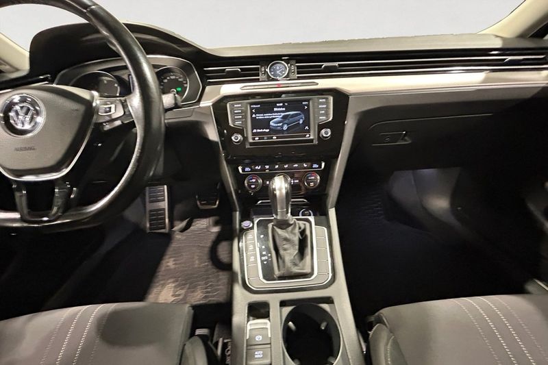 Volkswagen Passat bild 12