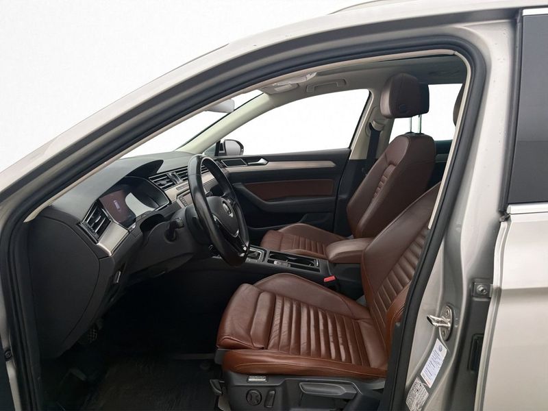 Volkswagen Passat bild 16