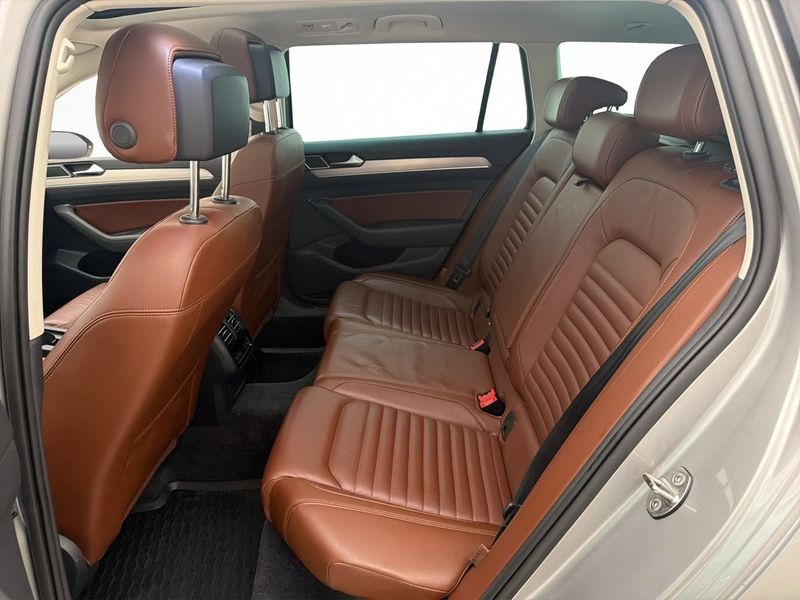 Volkswagen Passat bild 12