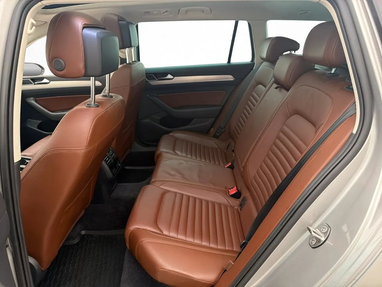 Volkswagen Passat bild 12