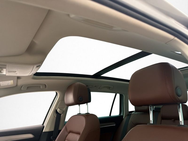 Volkswagen Passat bild 17
