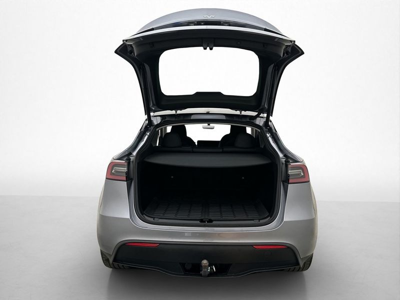 Tesla Model Y bild 10