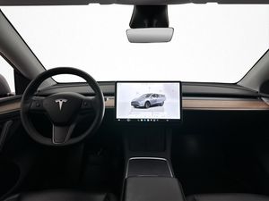 Tesla Model Y bild 14
