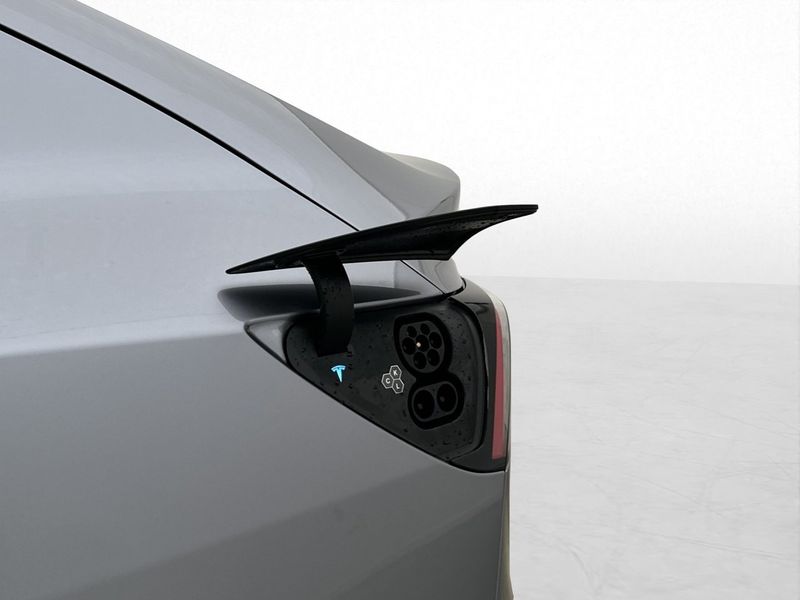 Tesla Model Y bild 30