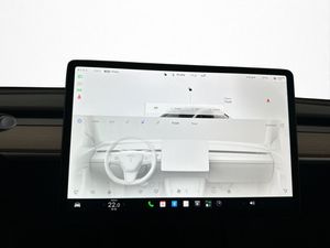Tesla Model Y bild 23