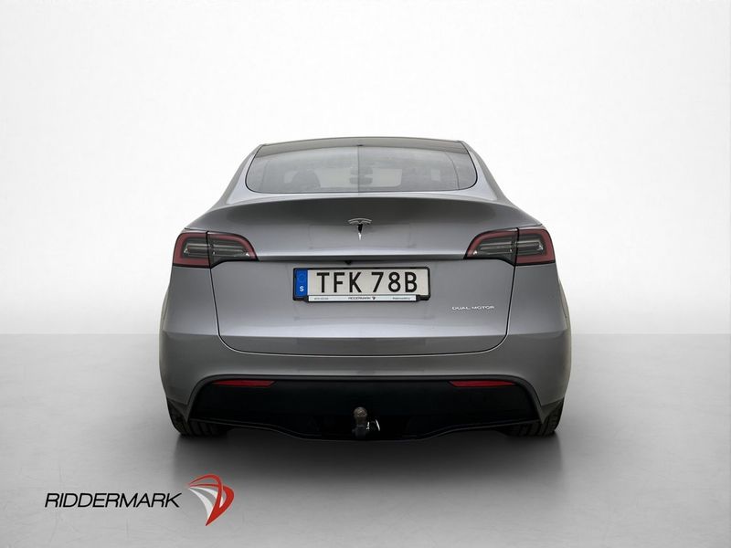 Tesla Model Y bild 8