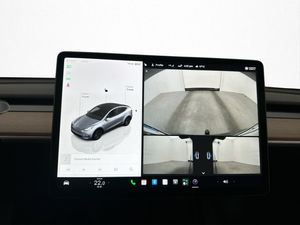 Tesla Model Y bild 22