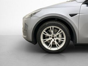 Tesla Model Y bild 31