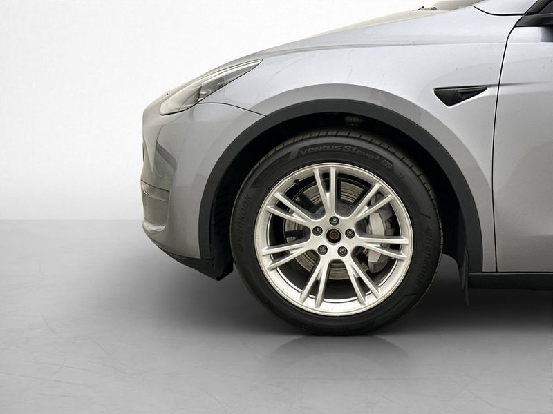 Tesla Model Y bild 31