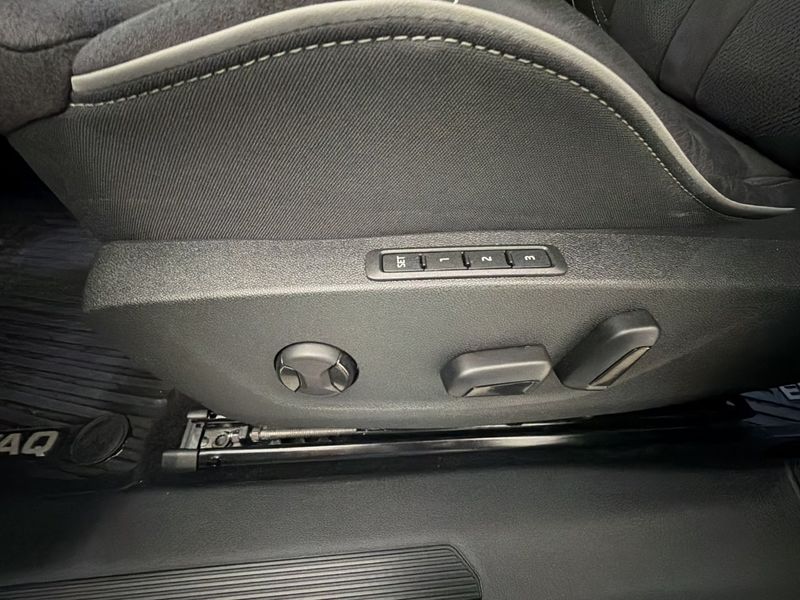 Skoda Enyaq bild 32