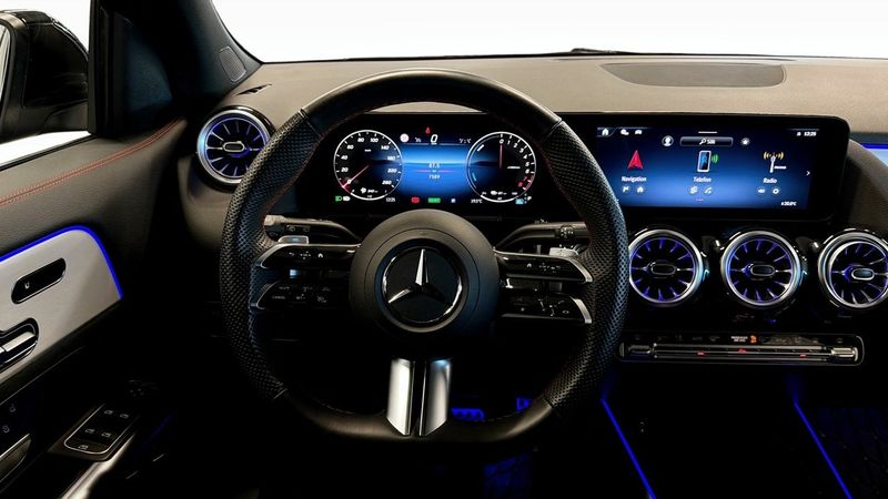 Mercedes GLA250 bild 4