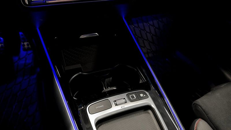 Mercedes GLA250 bild 15
