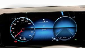 Mercedes EQB300 bild 15