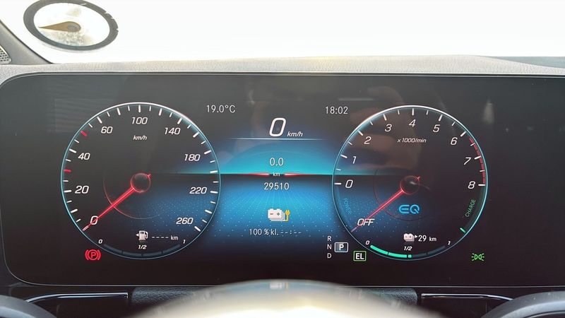 Mercedes GLA250 bild 18