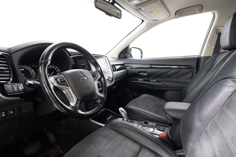 Mitsubishi Outlander bild 16