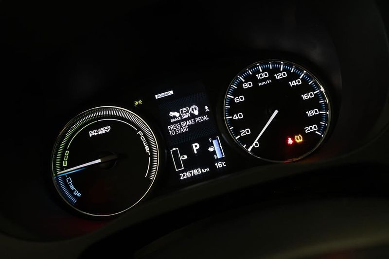 Mitsubishi Outlander bild 19