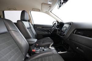 Mitsubishi Outlander bild 14