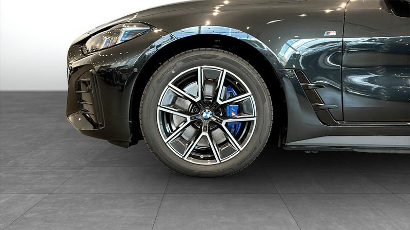 BMW i4 bild 9