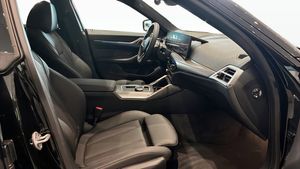 BMW i4 bild 3