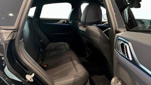 BMW i4 bild 5