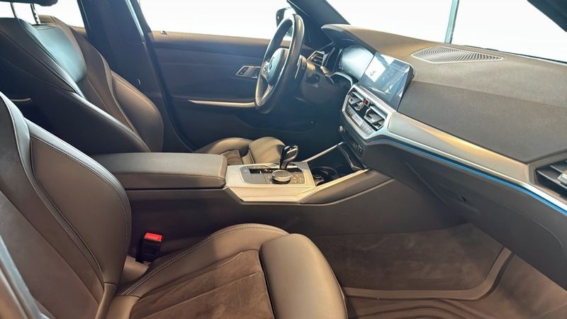 BMW 330 bild 3