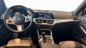 BMW 330 bild 4
