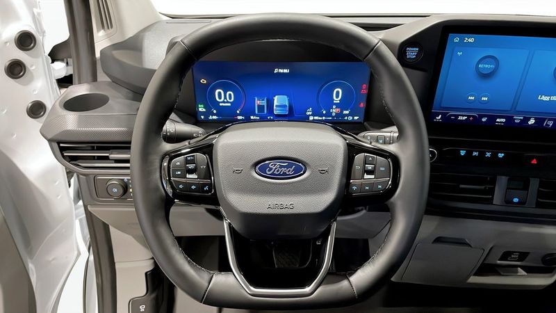 Ford Custom bild 13