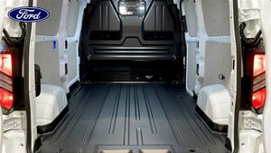 Ford Custom bild 10