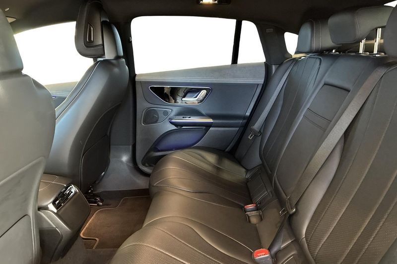 Mercedes EQE300 bild 11
