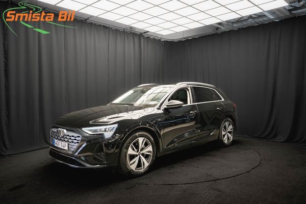 Audi Q8 e-tron 55 e-tron Q PANO B&O LUFT DRAG HUD 360° 90%SoH MOMS - 2024