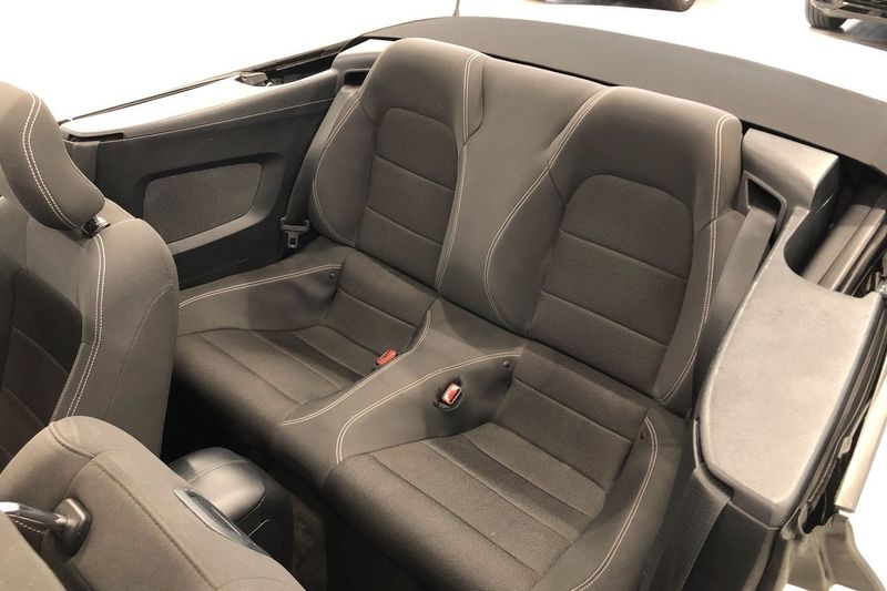 Ford Mustang bild 13