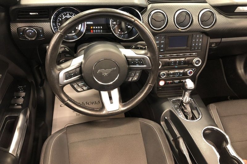 Ford Mustang bild 14