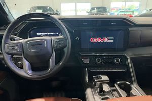 GMC Sierra bild 14