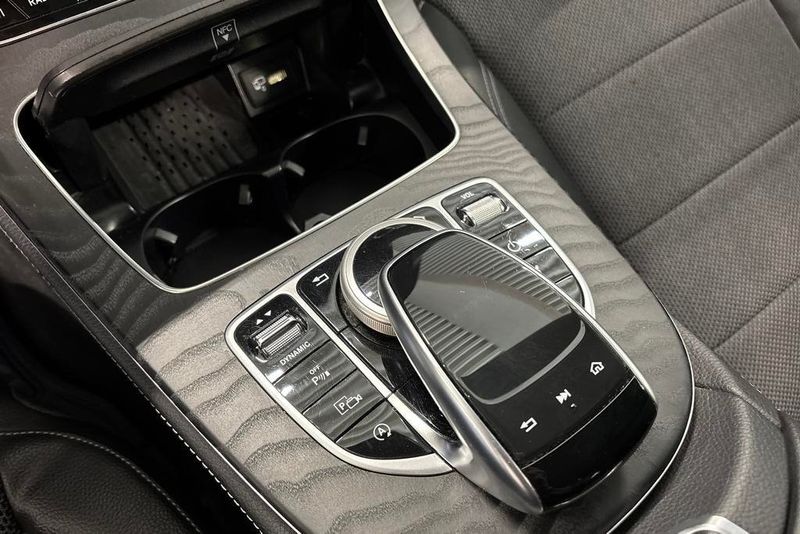 Mercedes E220 bild 12