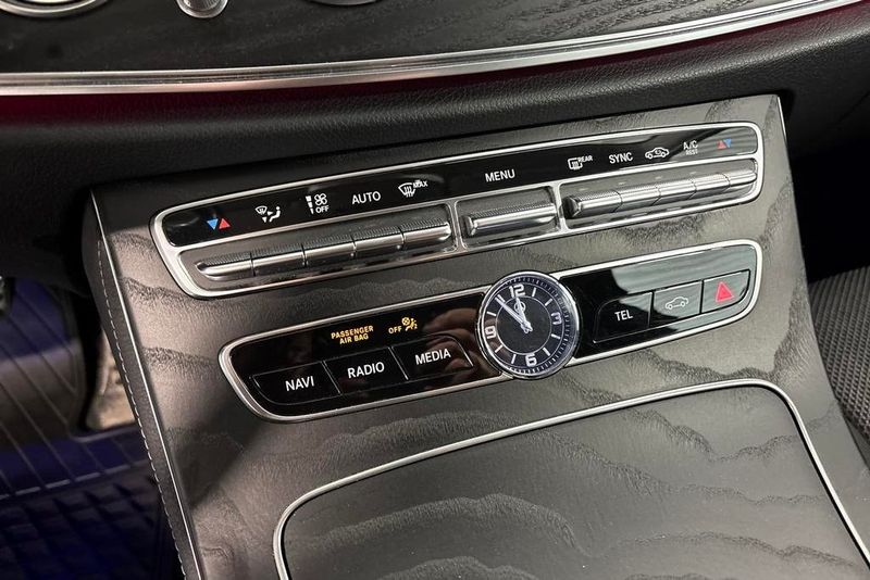 Mercedes E220 bild 13