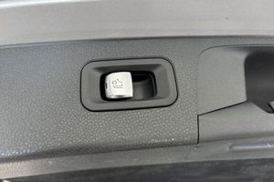 Mercedes E220 bild 16